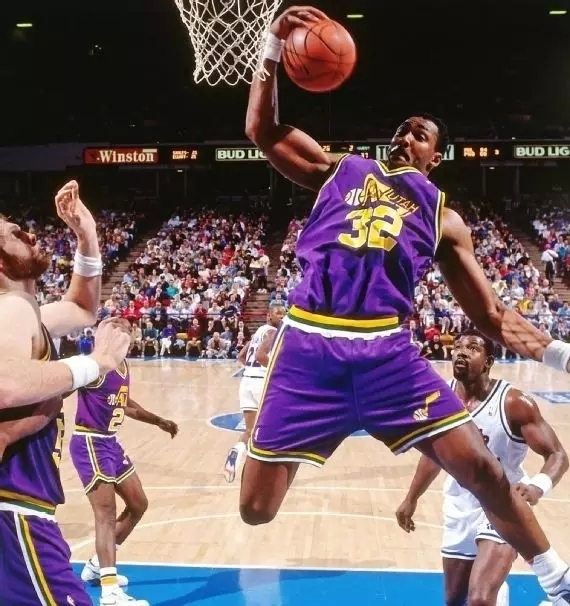 朗管理层的 朗管理层的