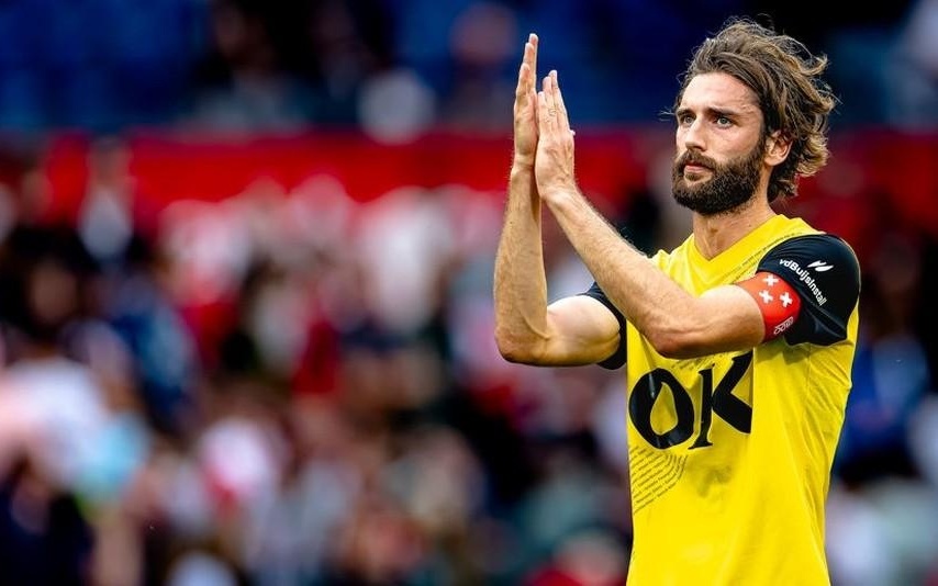 有评论指出 有评论指出